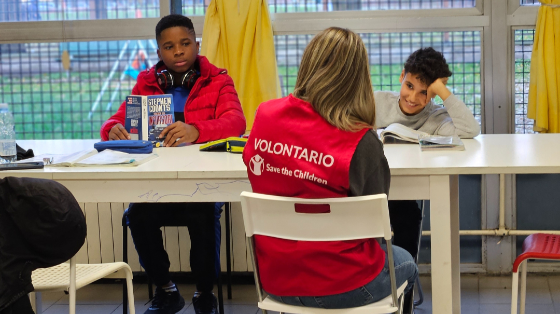 Volontariato a scuola per i diritti dei bambini e degli adolescenti